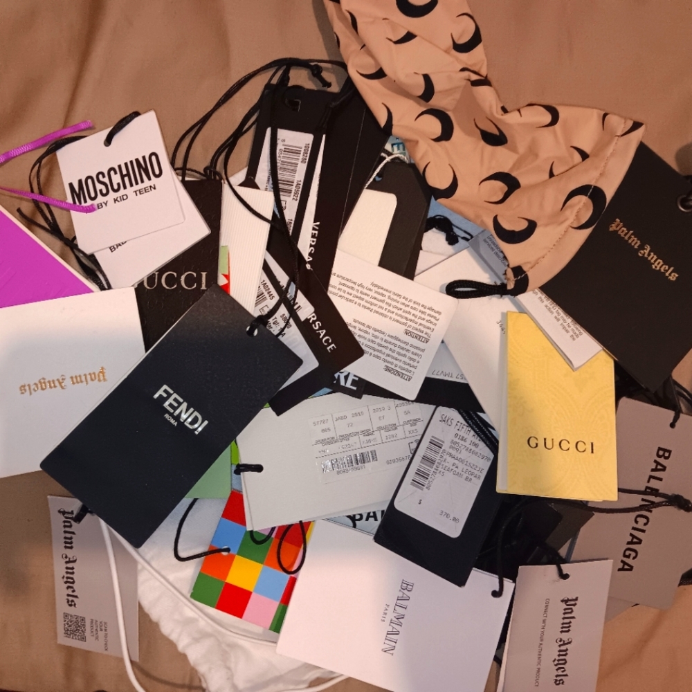 D & G Tags